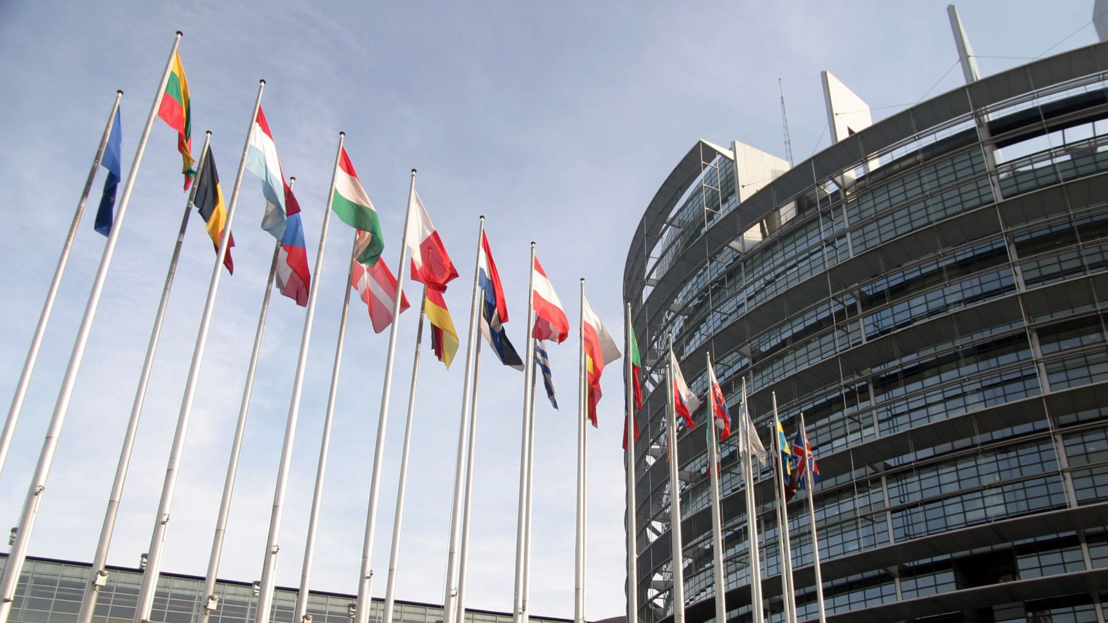 Здание Европарламента Фото