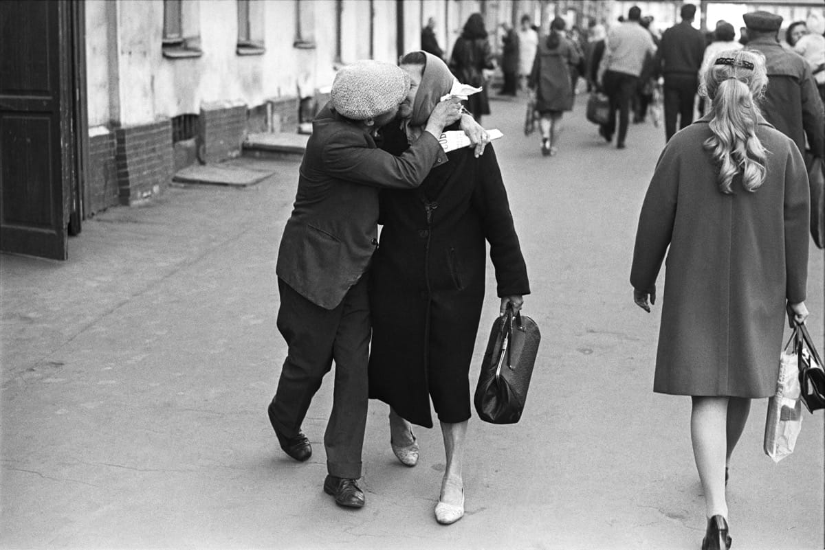 Поцелуй. Москва, 1972