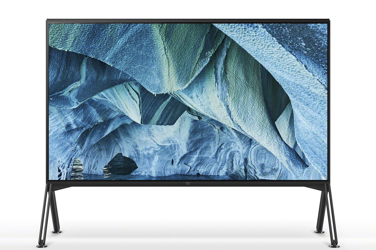 Японская компания Sony вместо поисков оригинального форм-фактора сосредоточилась на качестве исполнения телевизоров. Главной ее новинкой стали панели ZG9 с диагональю 85 и 98 дюймов, показывающие видео с разрешением 8К и 10-битным цветом. Серьезная заявка на лидерство в зарождающемся сегменте 8К-телевизоров.