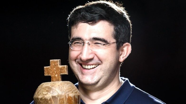 Чемпион мира по шахматам Владимир Крамник завершил карьеру