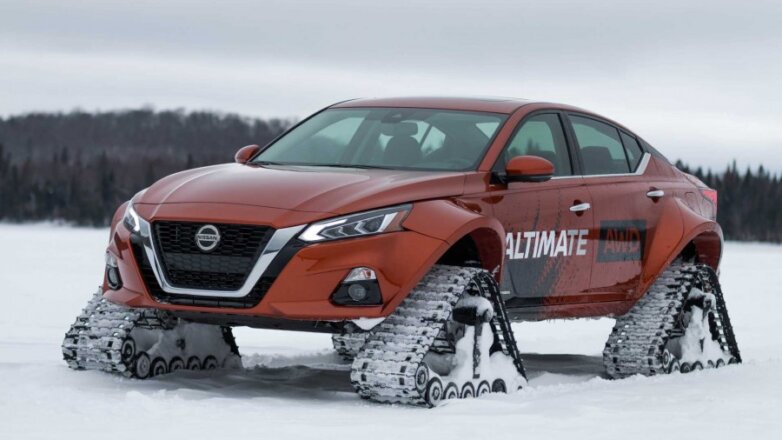 Гусеничный седан Nissan сможет проехать любой снежный затор