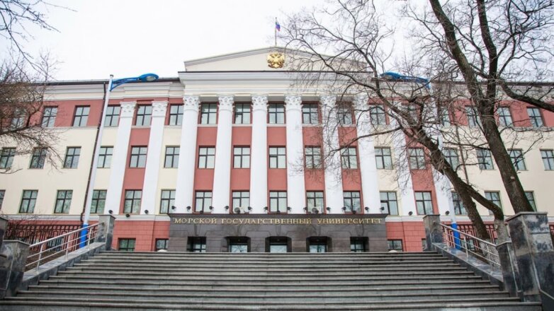 Руководство морского вуза во Владивостоке обыскивает ФСБ