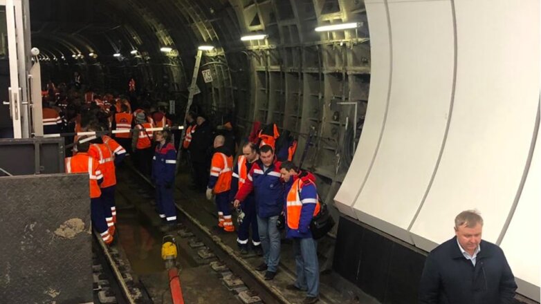 Три станции метро подтопило на севере Москвы