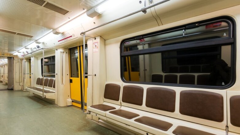 Названы самые необычные вещи, забытые пассажирами московского метро 