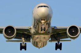 Летящий из Индии Boeing-777 запросил экстренную посадку в Красноярске