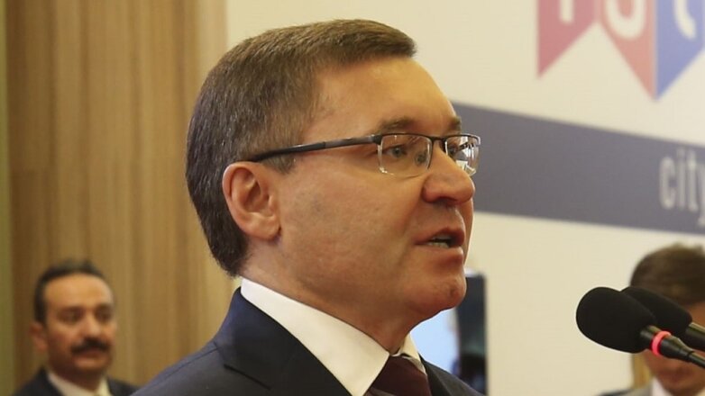 Глава Минстроя РФ против резкой «коммунальной амнистии»