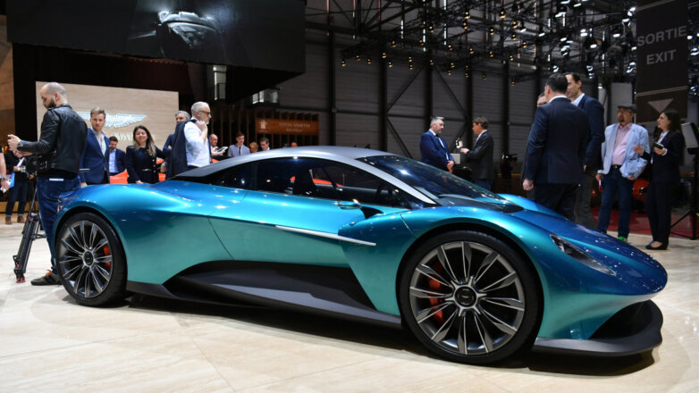 Бонд в новом фильме будет ездить на экологичном электрокаре Aston Martin