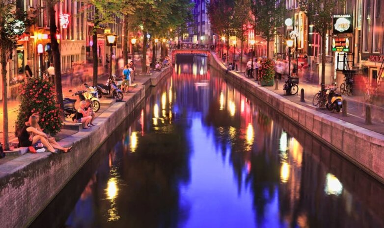 Амстердам, квартал красных фонарей