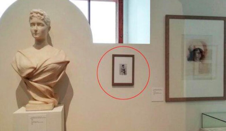 Лишняя картина в Историческом музее