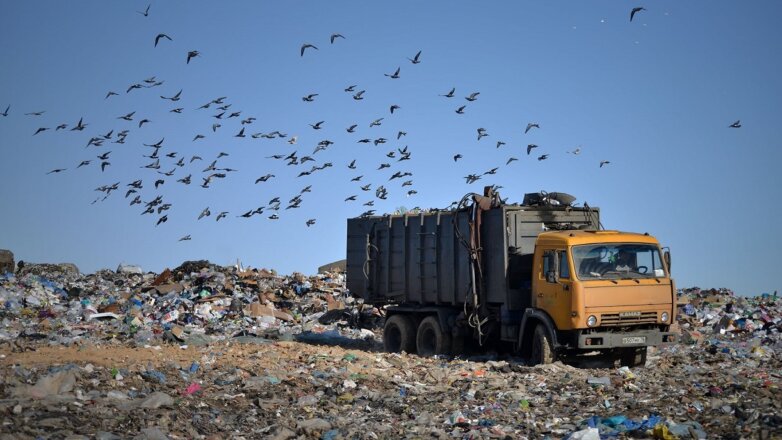 Переработка мусора может приносить миллиардные прибыли, а пока наносит вред