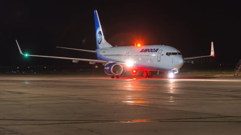 Boeing 737-800 экстренно сел в Сыктывкаре из-за отклонений в работе электросистемы