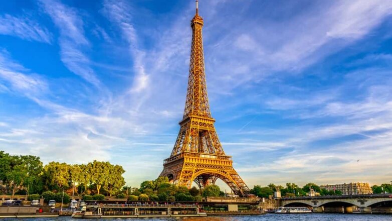 Эйфелева башня возглавила рейтинг самых фотографируемых мест в мире