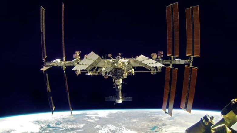 Астронавт снял с борта МКС разрушение «Прогресса МС-11»