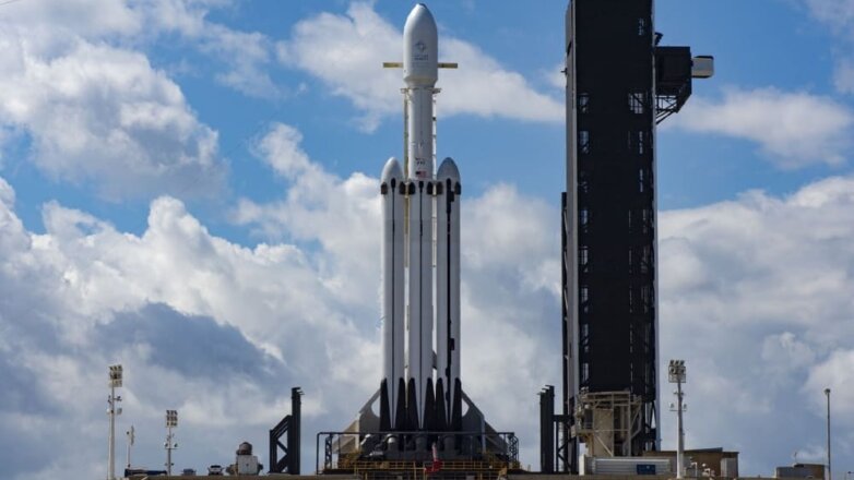 SpaceX потеряла в океане первую ступень ракеты Falcon Heavy