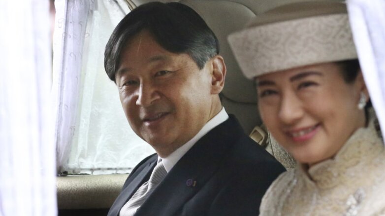 Император Японии Нарухито с женой Масако