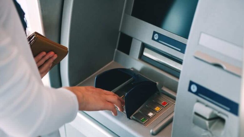 «Сбербанк» перестал принимать в своих банкоматах купюры в 5 тысяч рублей
