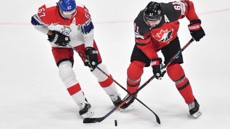 Канадцы разгромили чехов в матче за выход в финал чемпионата мира