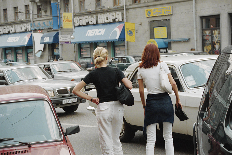 Проститутки на улице Тверской в Москве, 1999 г.
