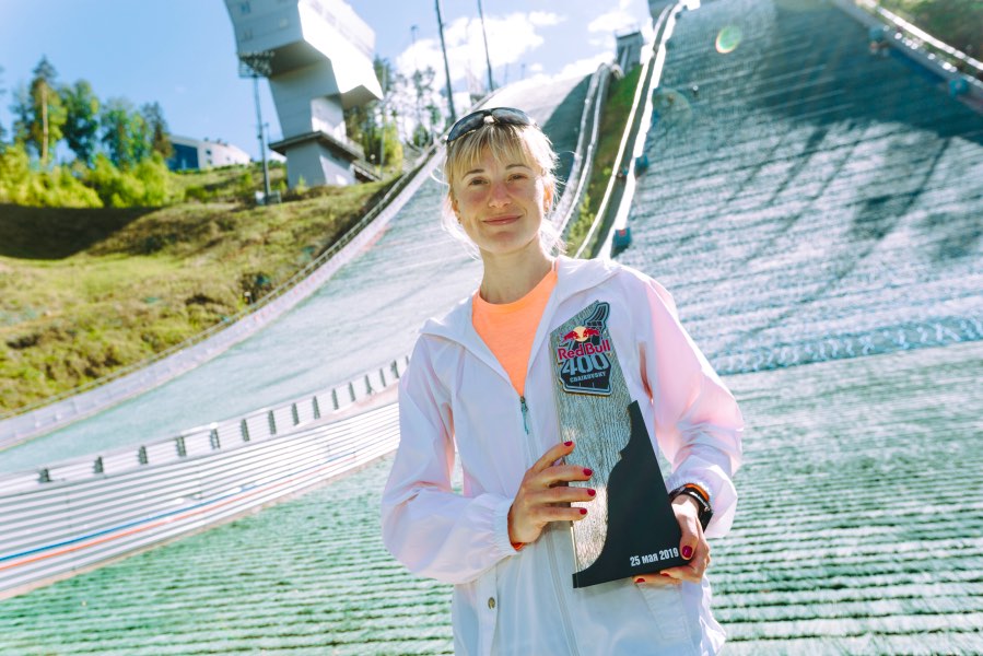 Любовь Новгородцева, победительница российского этапа Red Bull 400 среди женщин