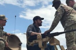 «Крутой Уокер» Чак Норрис оседлал танк Abrams