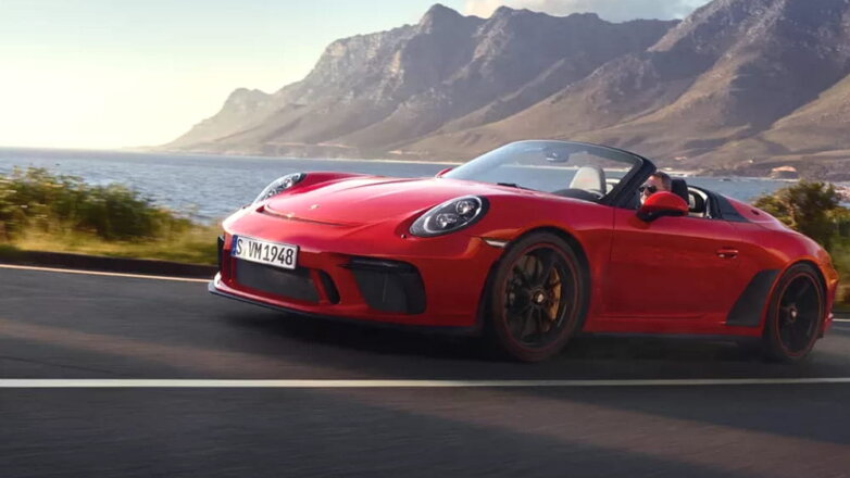 Porsche начал продажу в России нового кабриолета 911 Speedster