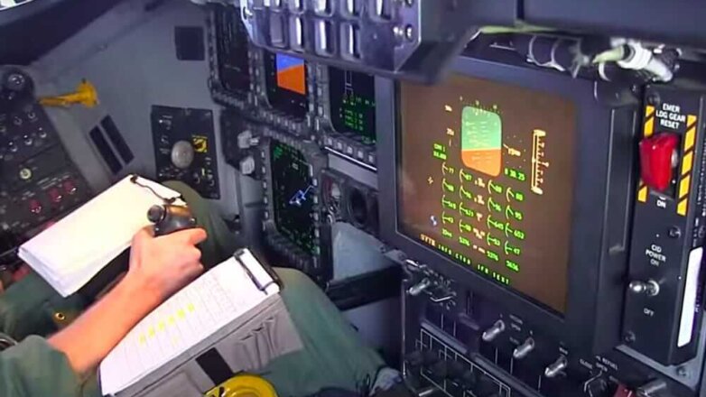 ВС США впервые показали кабину своего стелс-бомбардировщика B-2 Spirit