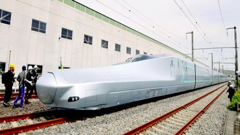В Японии запускают самый скоростной поезд
