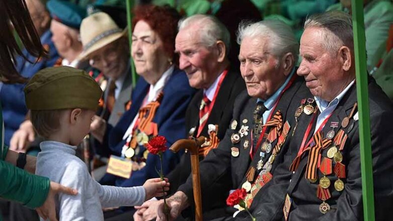 Участие ветеранов в торжествах 9 мая в Кремле назвали нецелесообразным