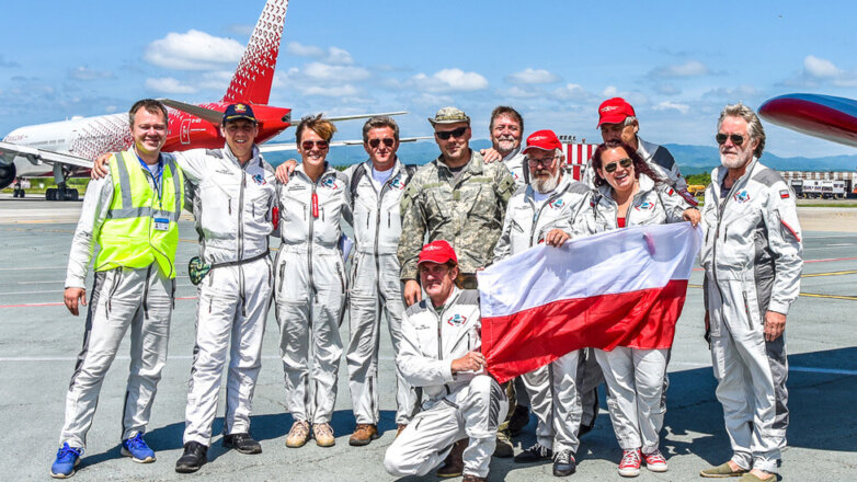 Польские авиаторы на Ан-2 пролетят из Варшавы в Токио и обратно