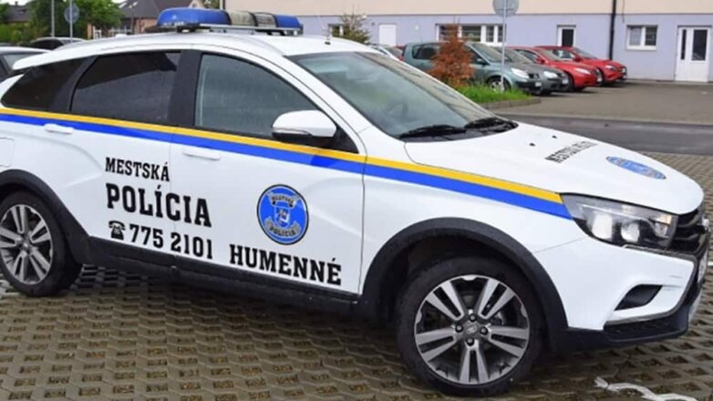 Полиция Словакии пересела на Lada Vesta