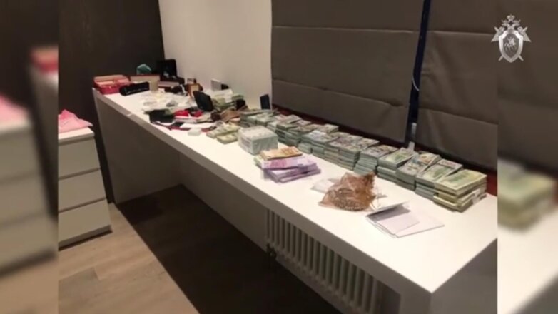 Сотрудница компании «АЛРОСА» похитила бриллианты на 3 миллиона долларов