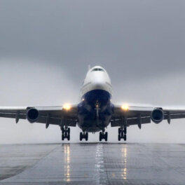 Boeing 747-400 экстренно сел в аэропорту Шереметьево из-за срабатывания датчика неисправности