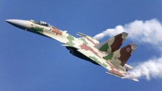 ВМС США обвинили российские Су-35 в «небезопасном» перехвате их самолета-разведчика