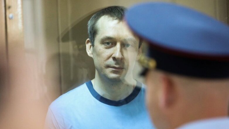 СМИ узнали о записке экс-полковника Захарченко покровителям