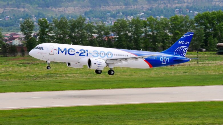 В сети появилось видео первого международного полёта лайнера МС-21