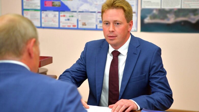 Путин освободил от должности губернатора Севастополя