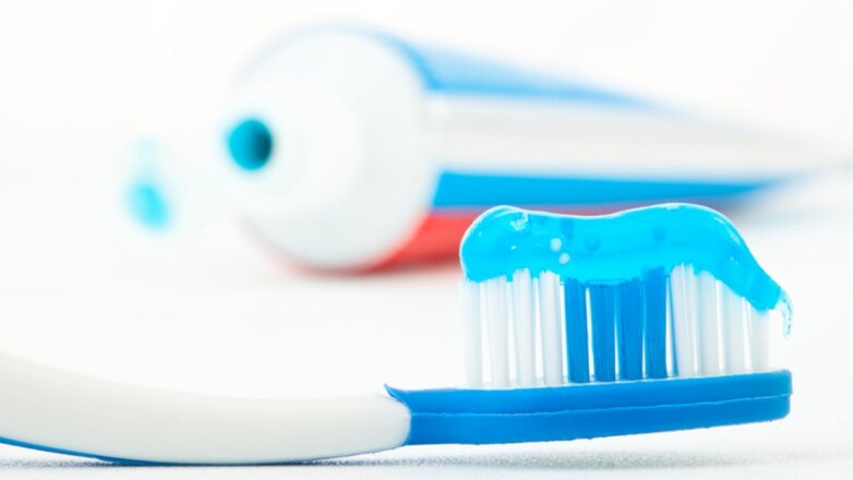 Эксперты назвали самую токсичную зубную пасту