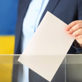 На Украине отменили проведение осенью местных выборов