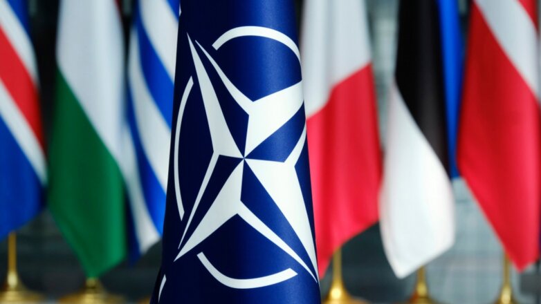 НАТО в 2018 году потратила на военные нужды около $1 трлн
