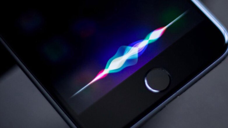 В Apple прослушивают разговоры и интимные сцены пользователей Siri