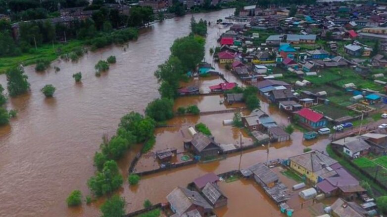 В пострадавшем от паводка Тулуне снова затопило дома