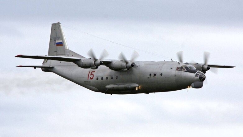 ТАСС: военный Ан-12 запросил экстренную посадку