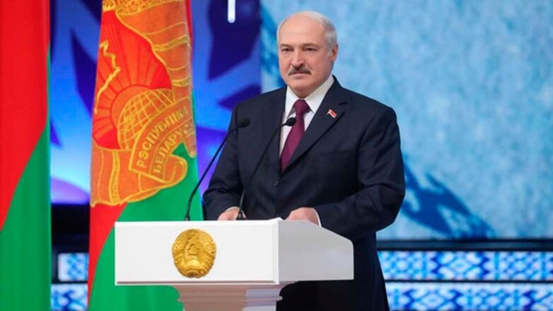 Лукашенко поручил спецслужбам вести прослушку граждан «цивилизованно»