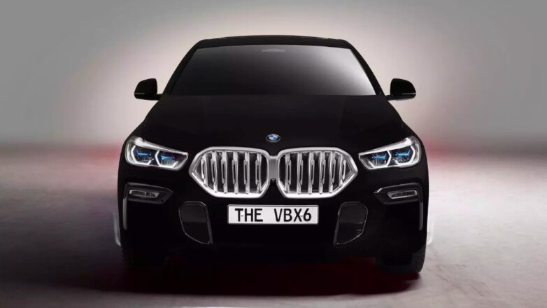 BMW показала X6 с абсолютно чёрным покрытием