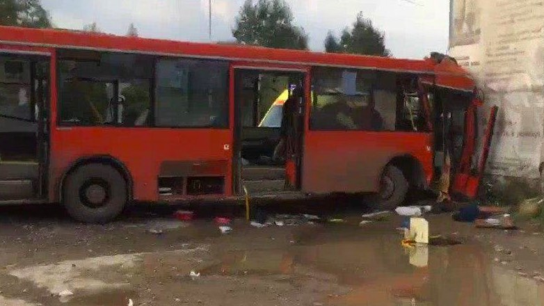 32 человека пострадали в аварии с автобусом в Перми