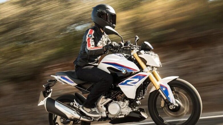 В ОНФ предлагают разрешить мотоциклам ездить между полосами