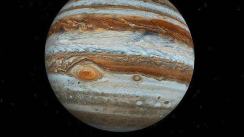NASA показало кадры бури на Юпитере
