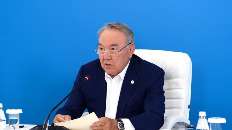 Назарбаев снял клип на песню собственного сочинения