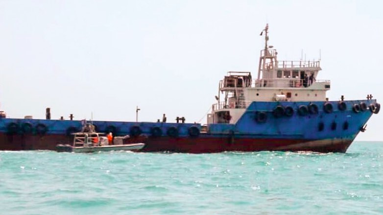 В Иране назвали владельца задержанного в Персидском заливе танкера