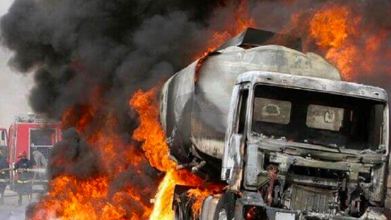 В Танзании в результате взрыва бензовоза погибли 60 человек